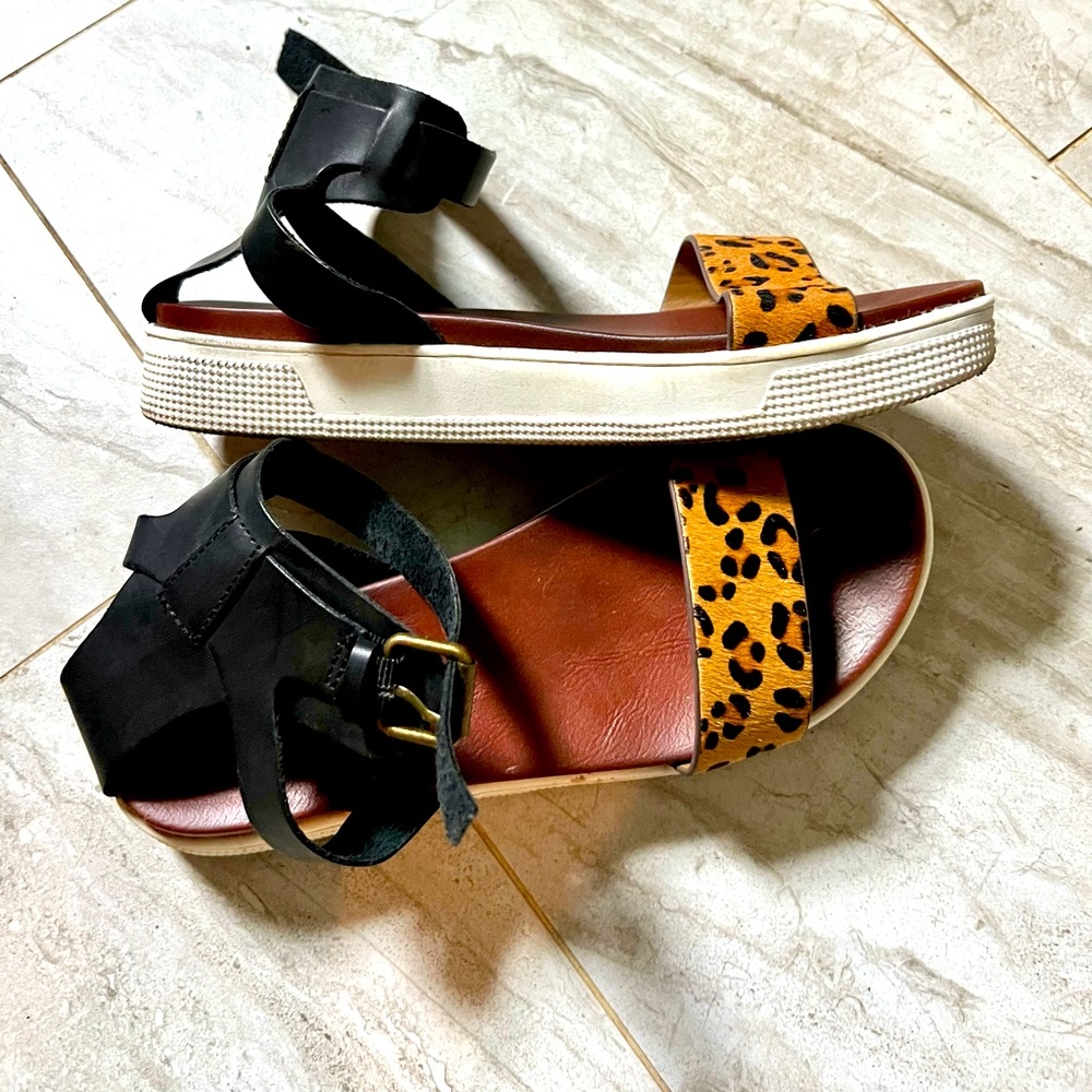 MIA sandals size 7.5